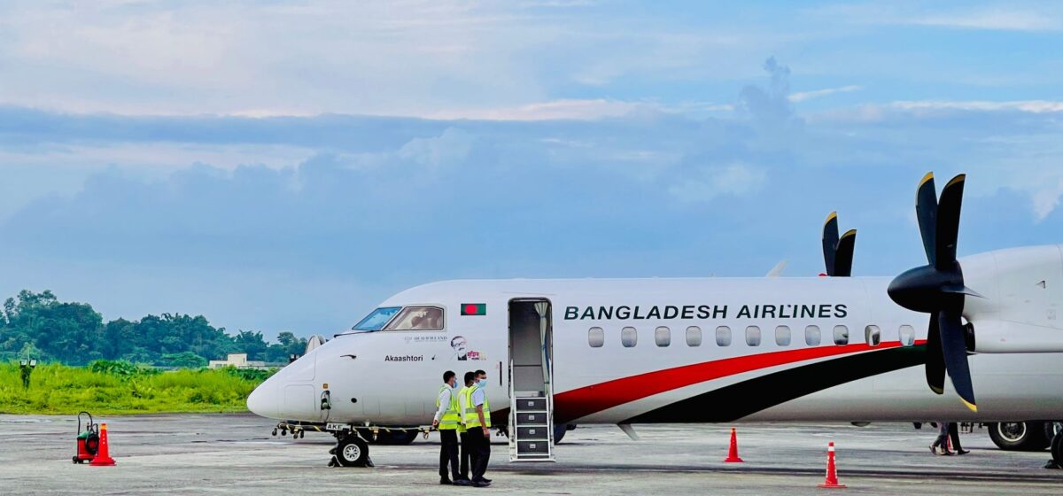 Hostage on the Tarmac: Passengers Detail Five-Hour Ordeal Aboard Delayed Dhaka Flight