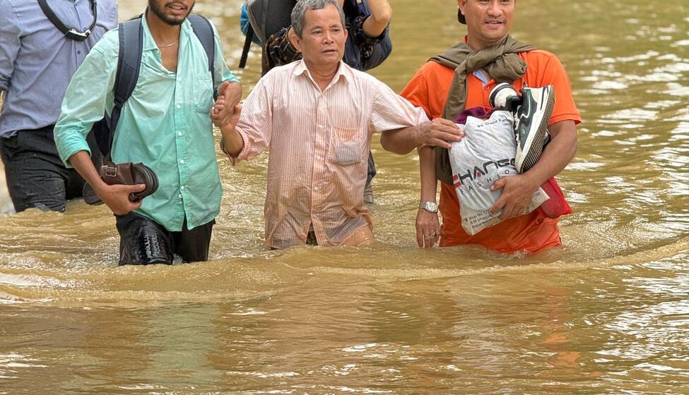 Rivers Remain Above Danger Levels in Bangladesh as Floodwaters Recede Slightly