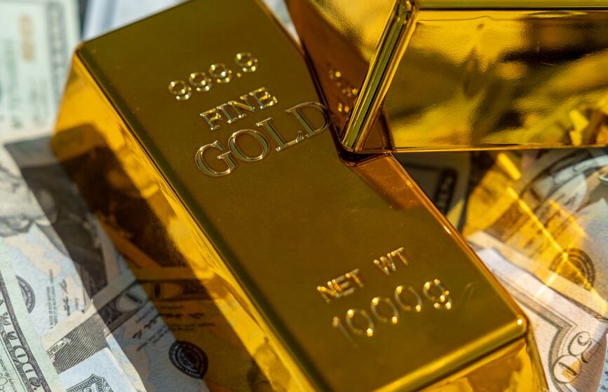 Prosecutor Resigns After Gold and Cash Seized