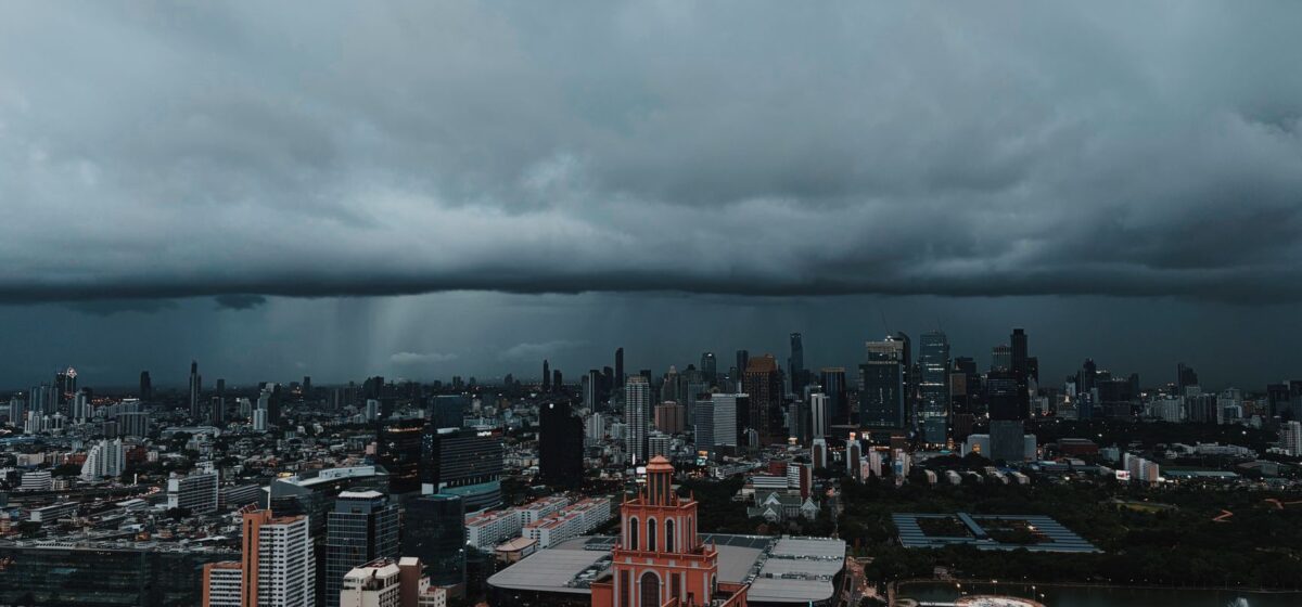 Capital Emerges from Week of Rain, Temperatures Soar