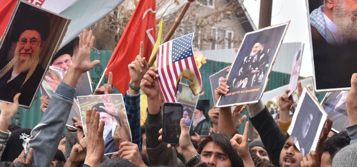 Iran Warns of Escalating Chaos as US Strikes Intensify