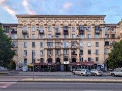 Daylight Bombing Claims Lives in Zaporizhzhia Residential Area