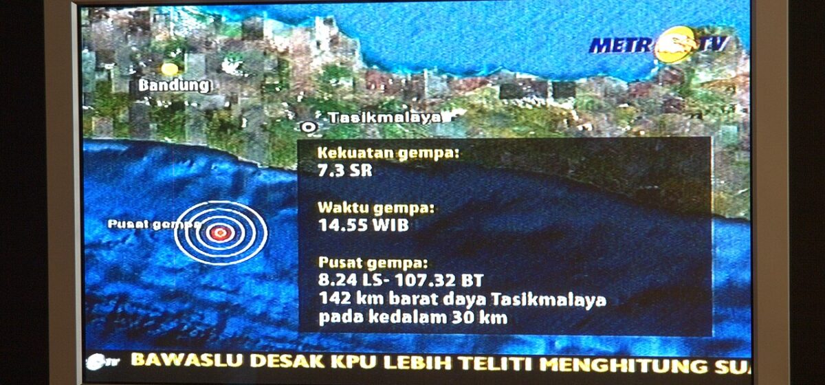 Indonesia Rocked by Major Earthquake, Two Dead as Tsunami Warning Issued