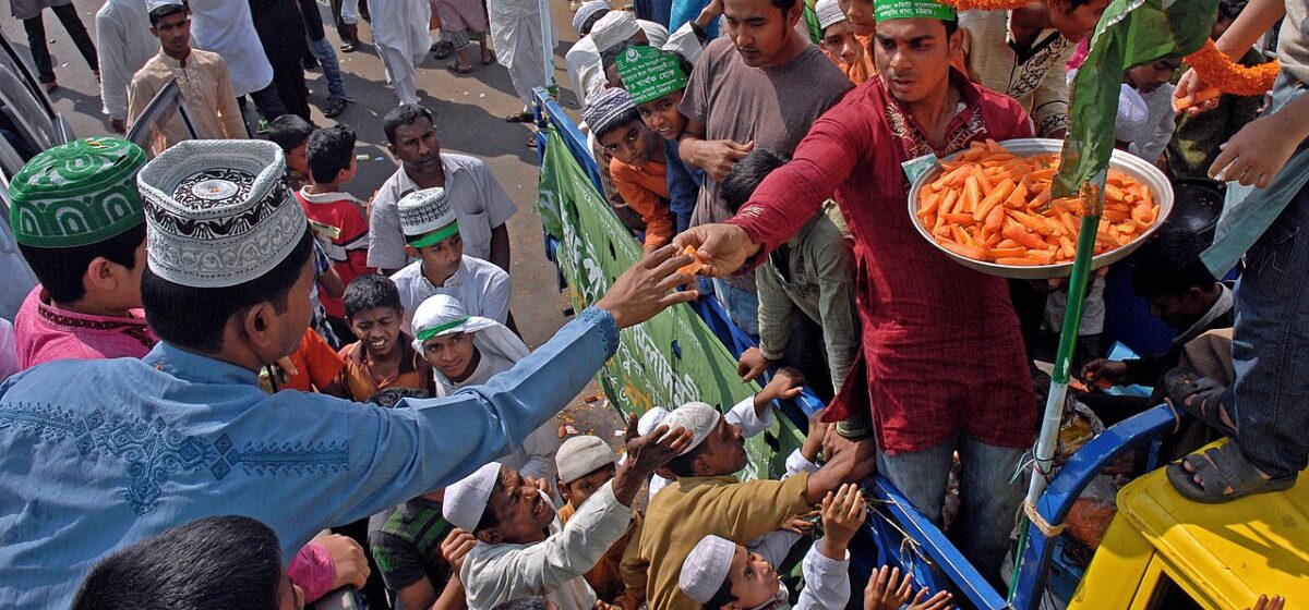 Eid-e-Milad-un-Nabi Celebrations Fill Streets Across Bangladesh