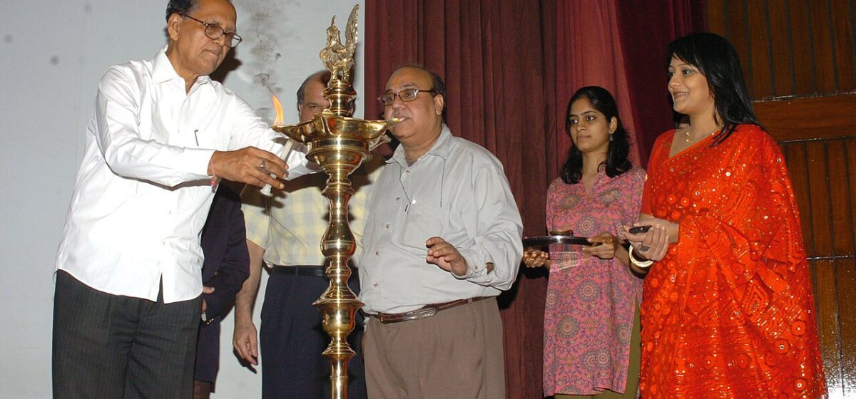Bangladesh Announces Special BCS to Recruit 5,000 Doctors