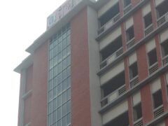 Two Dhaka Colleges Clash Again, Disrupting City Traffic